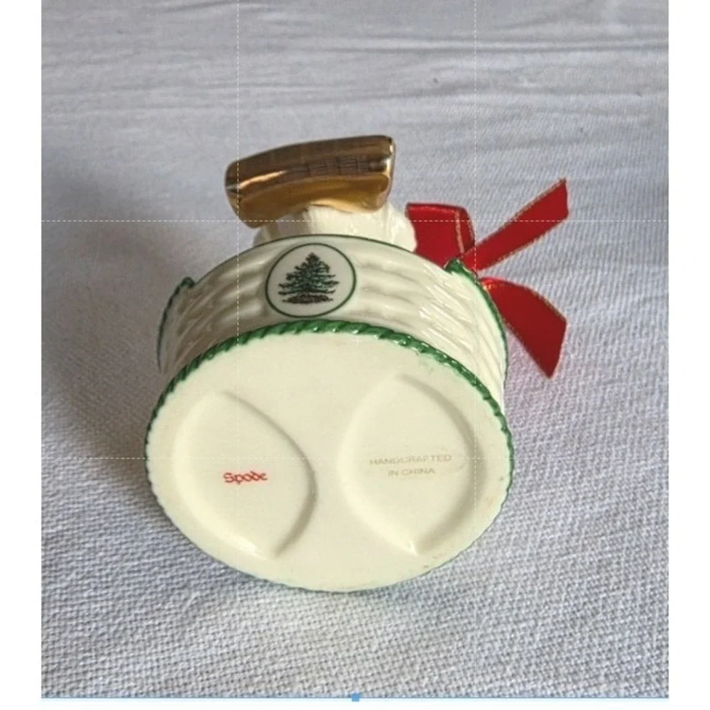 Retired Spode Christmas Tree Puppy in Basket Ornament Gold Newspaper with Box